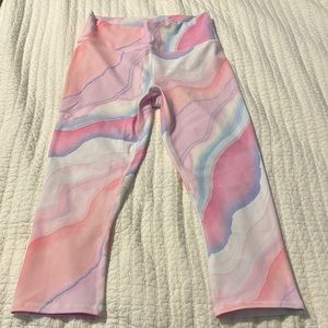 Power Hold made by Fabletics crop leggings